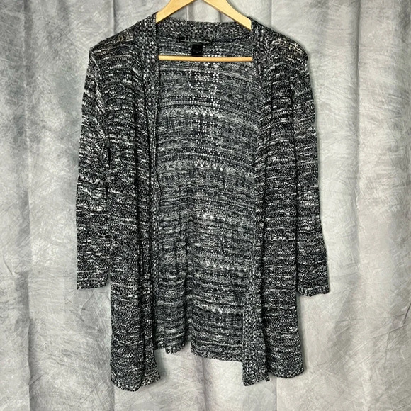 United States Sweaters Black and White Variegated Open Knit 3/4 Sleeve Cardigan - Picture 7 of 10